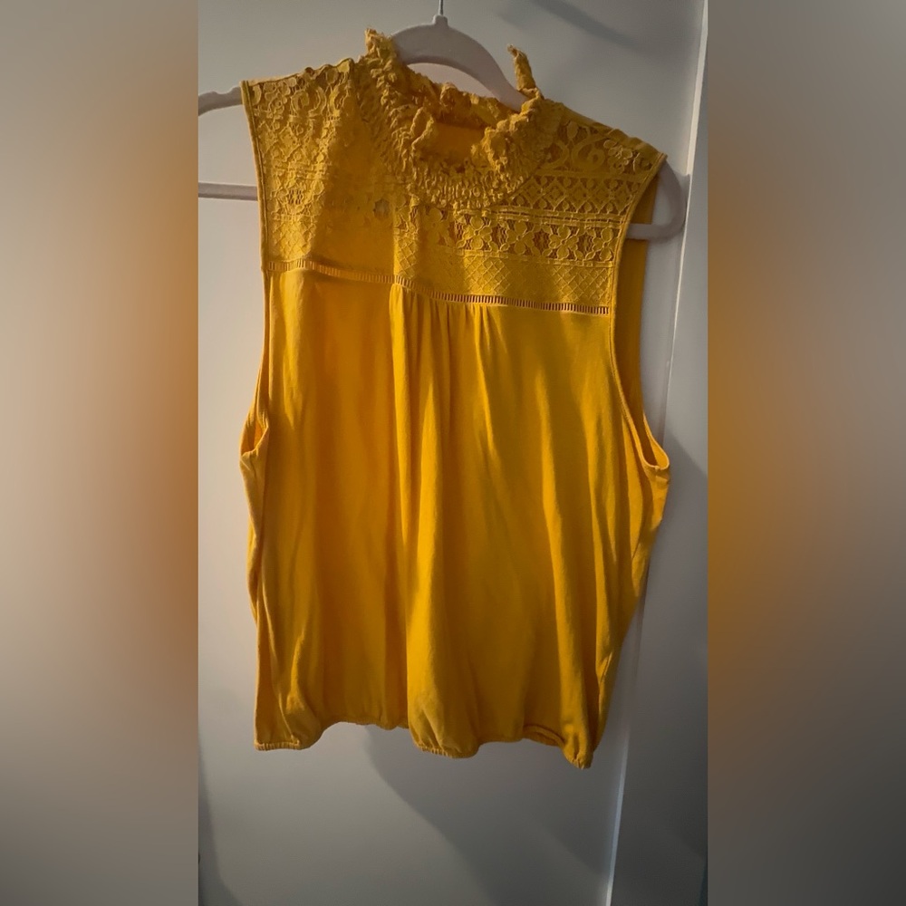 Soho Yellow Lace Yoke Sleeveless Tank